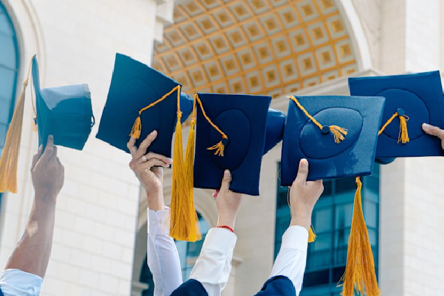 Financial-Aid-and-Scholarships